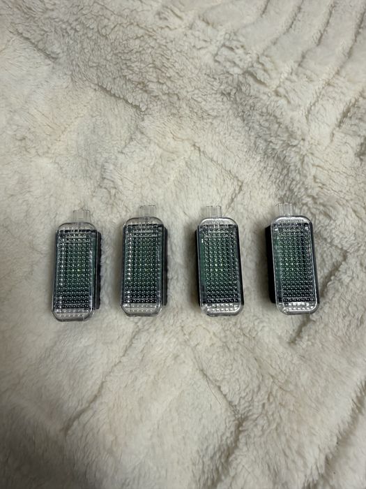 Плафон підсвічування салону Audi A4 B9