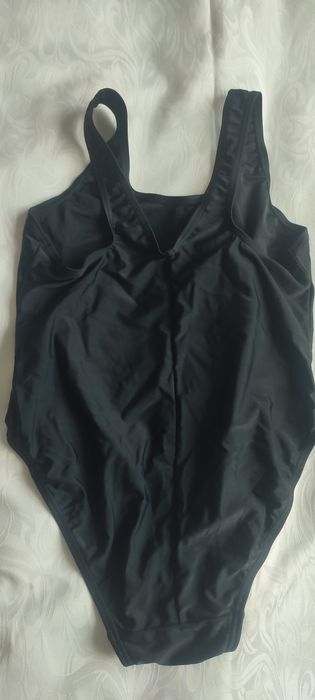 Dwa stroje kąpielowe jednoczęściowe 12/13 lat 152/158 cm