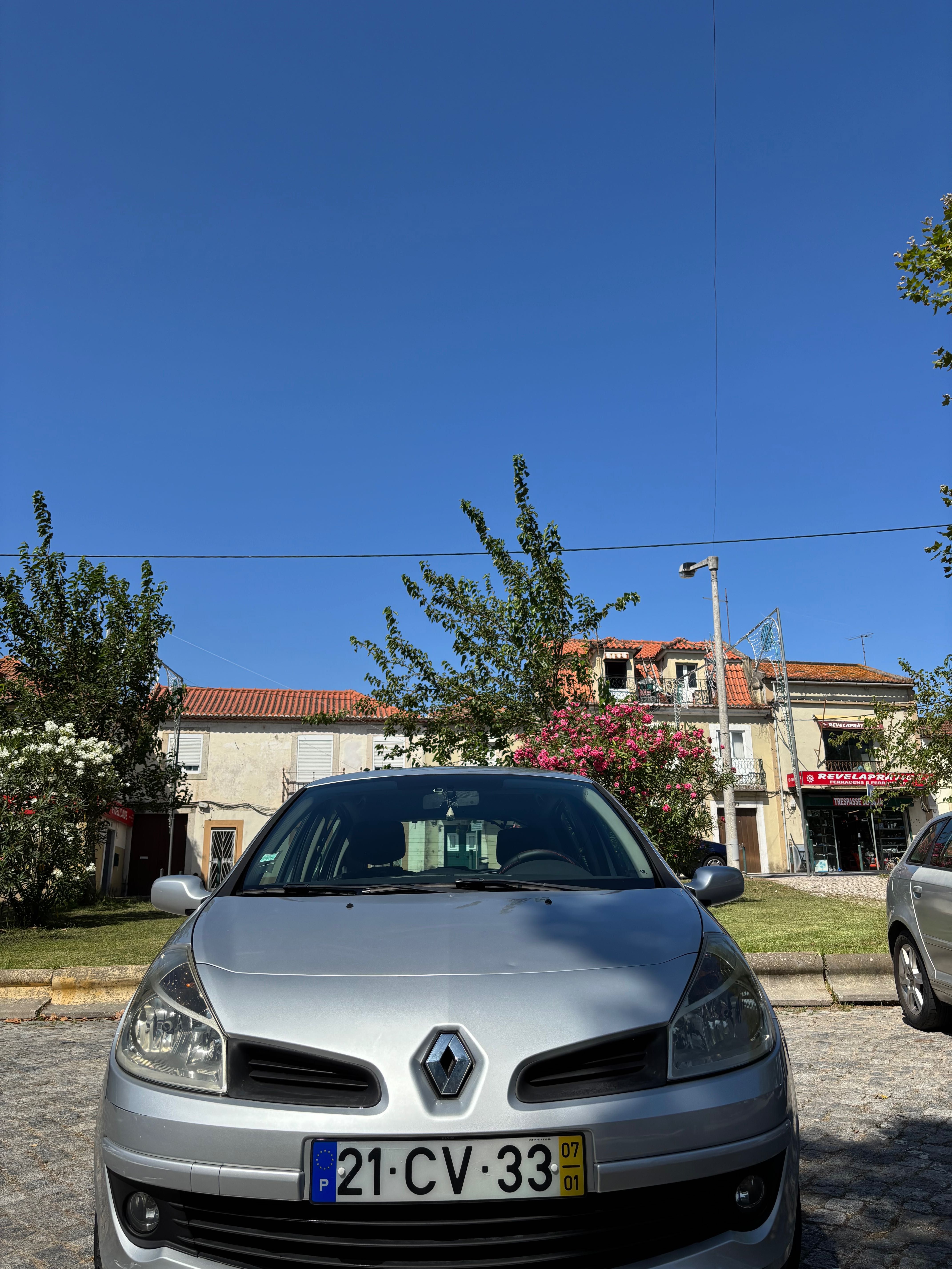 RENAULT CLIO 3 - gasolina - 100cv