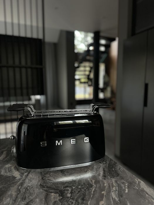Продам тостер, Smeg, Італія, TSF02BLEU