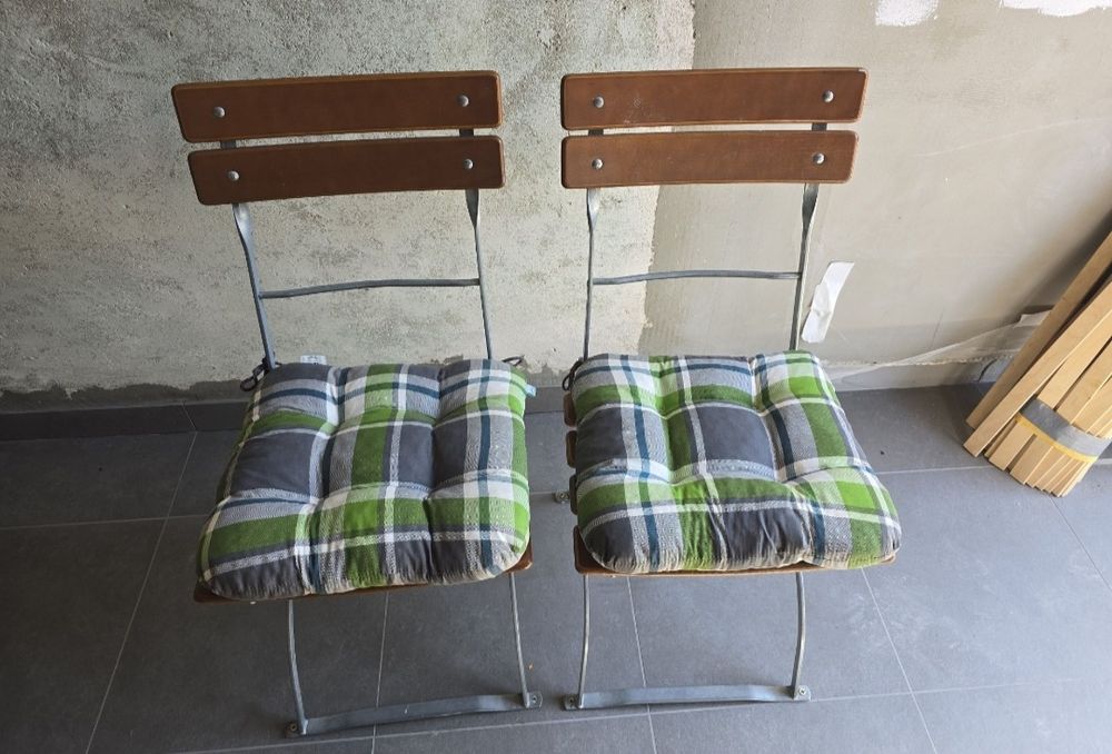 Stół ogrodowy i krzesła