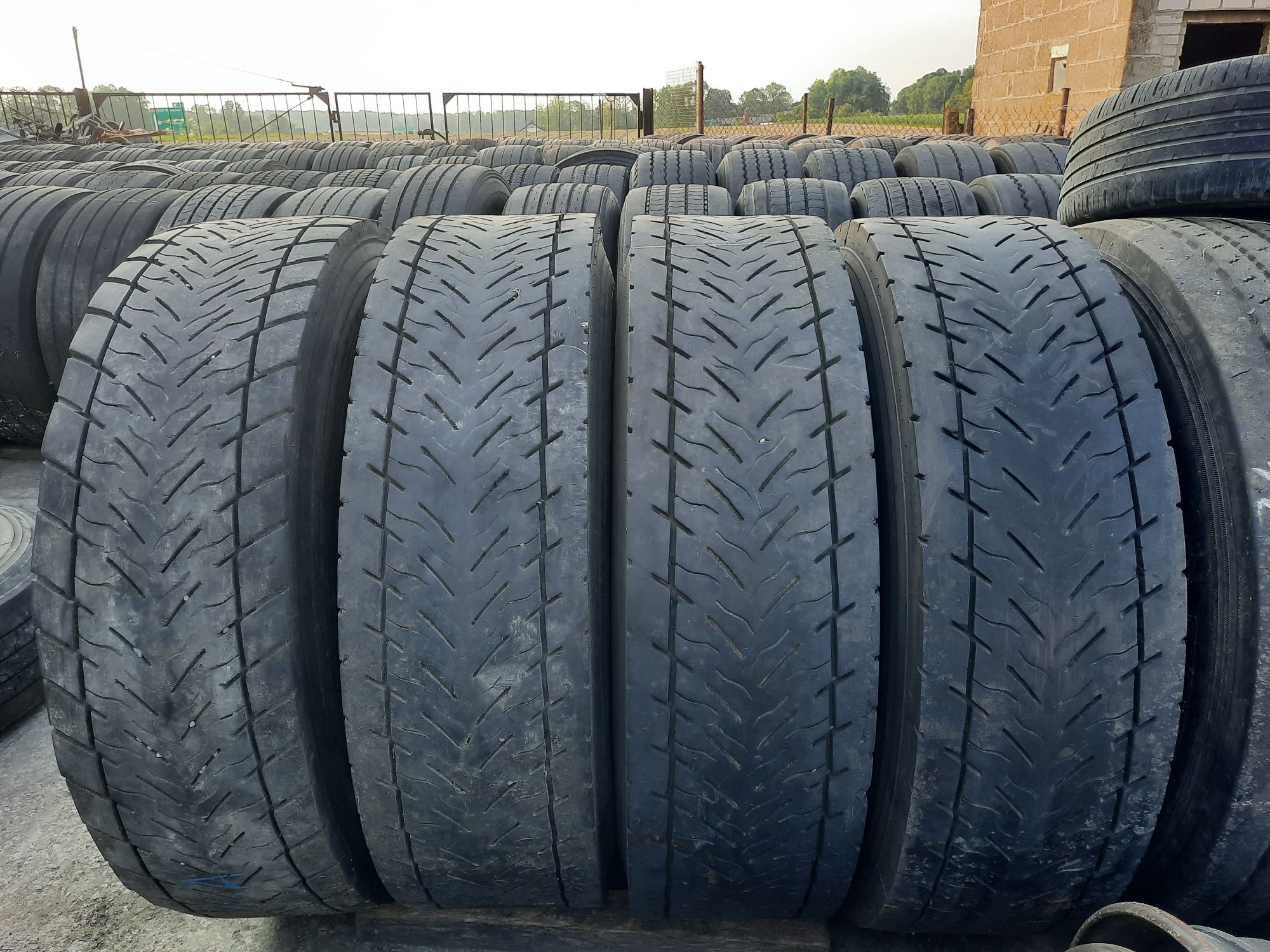 4 opony Goodyear 315/80 R22,5 Kamax D napęd