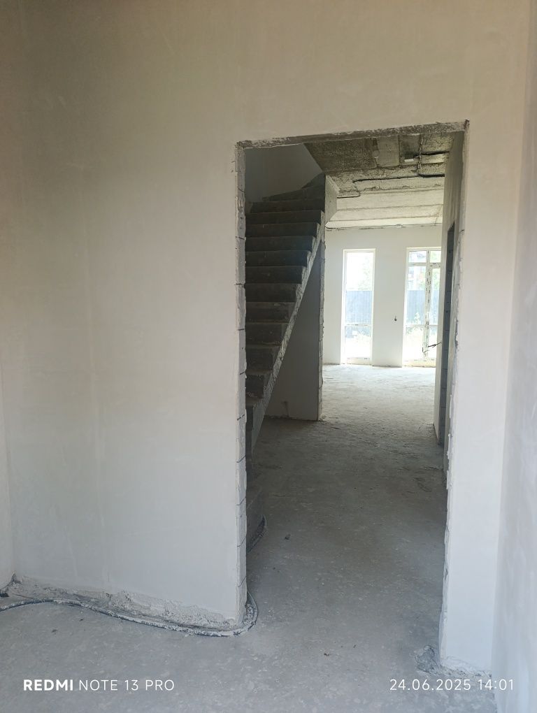 Продаж будинку  120м.кв.біля Ліцею. Петропавлівська Борщагівка