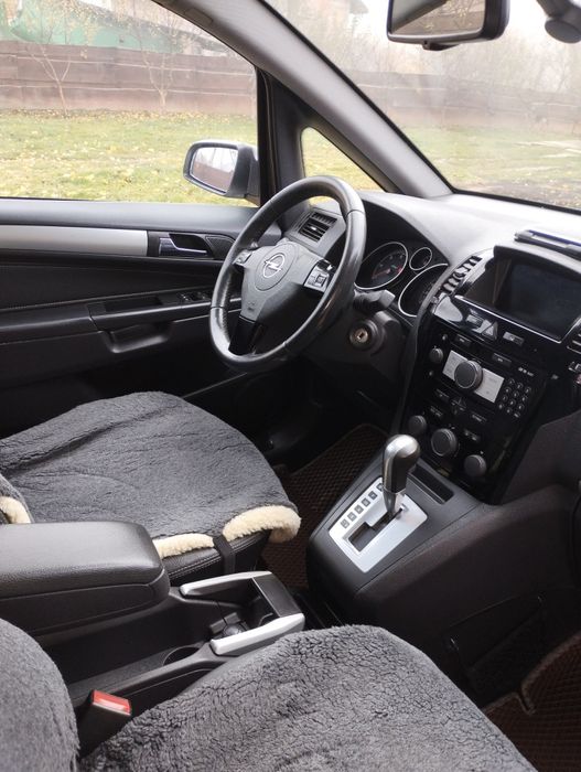 Opel zafira 2008