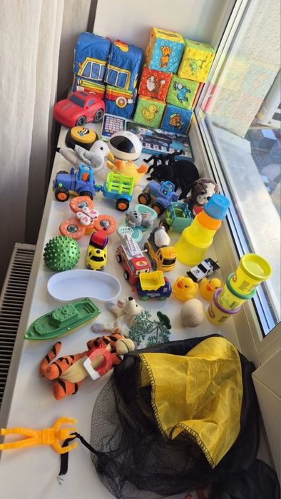 Лот іграшок, ціна за все