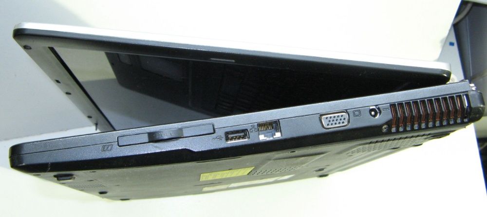 FUJITSU AMILO 17'' C2D T5300/3GB/160GB