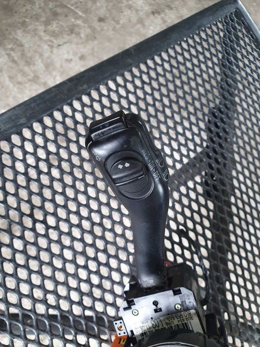 Przelacznik zespolony wycieraczek Kierunkow Skoda Octavia 1 lift kombi