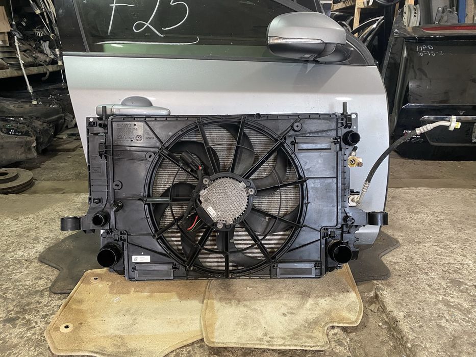 Volvo XC40 Комплект радіаторів, касета радіаторів, дифузор, вертилятор