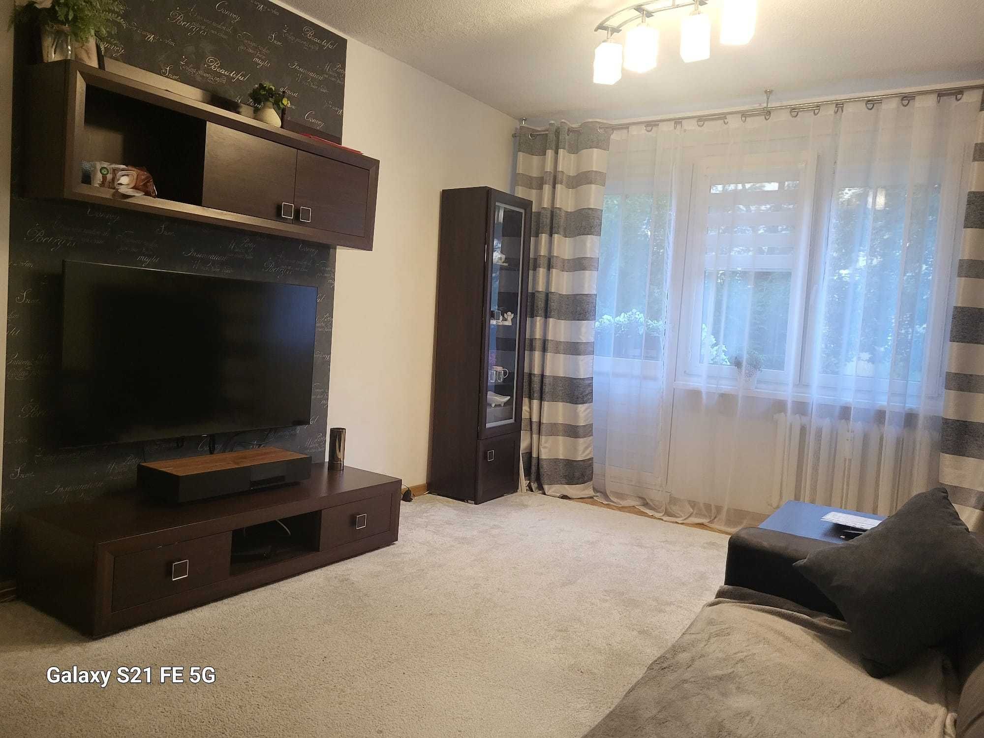 Mieszkanie na sprzedaż Warszawa ul. 1 Sierpnia, 3-pokoje, 60 m2