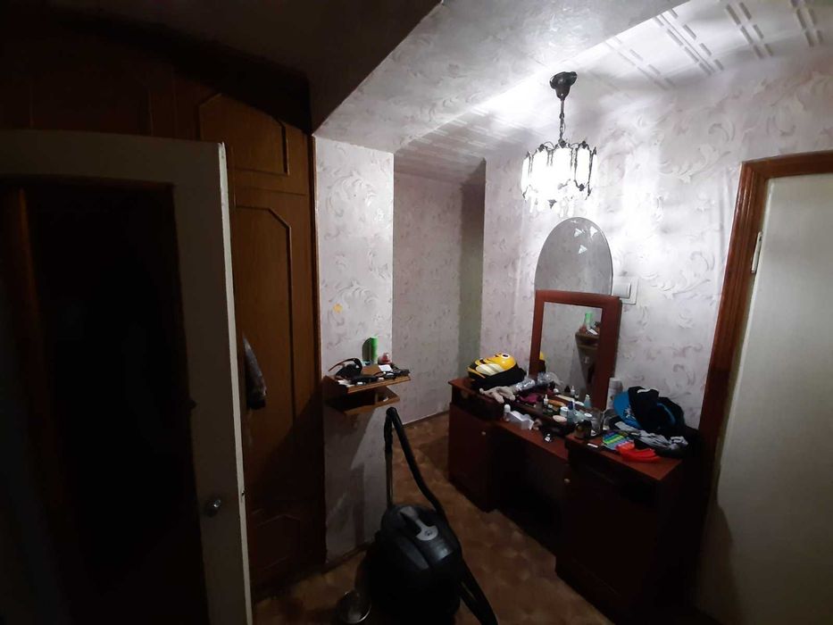 2-кімнатна квартира з гаражем та підвалом