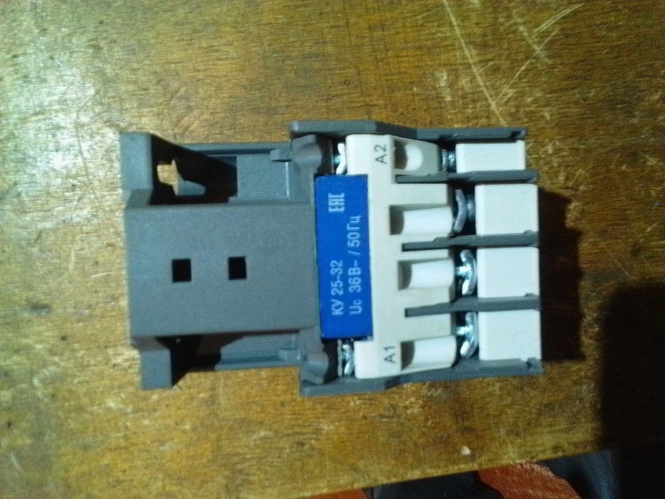 Контактор малогабаритний ІЕК