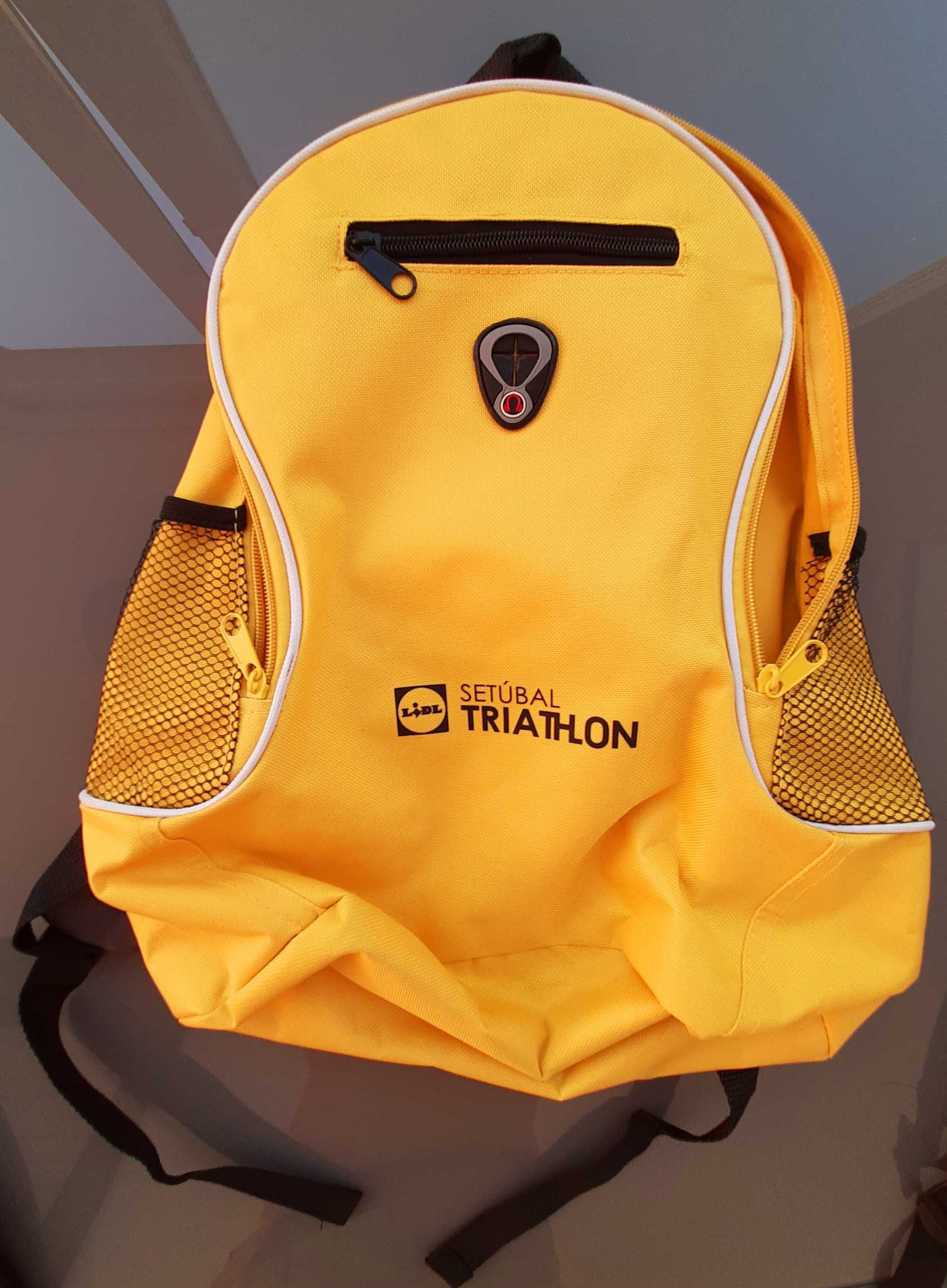 Mochilas pequenas desporto várias NOVAS