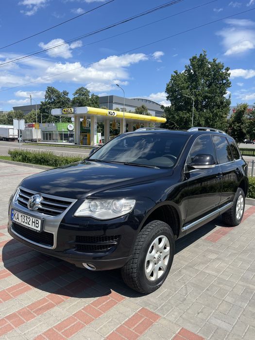 Офіційний Volkswagen Touareg з газом