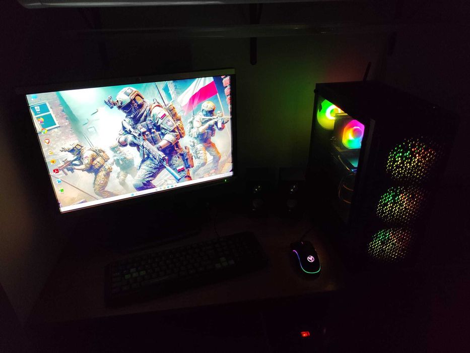 Gamingowy komputer. RX580 8GB, 64GB RAM, 8-12 rdzeni+monitor+akcesoria