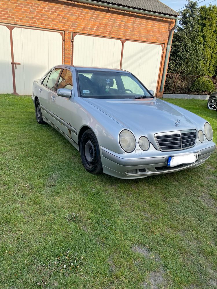 Mercedes W210 E klasa