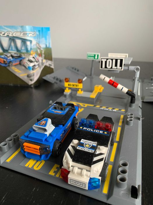 LEGO Racers 8197 Highway Chaos