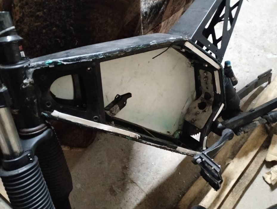 Просторова рама для електро ендуро, вилка , колесо