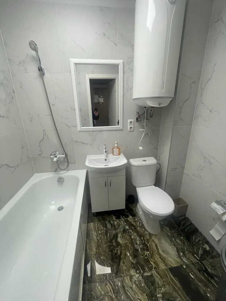 Продам 2к квартиру 74 м2 Дмитра Яворницького пр. /Центр