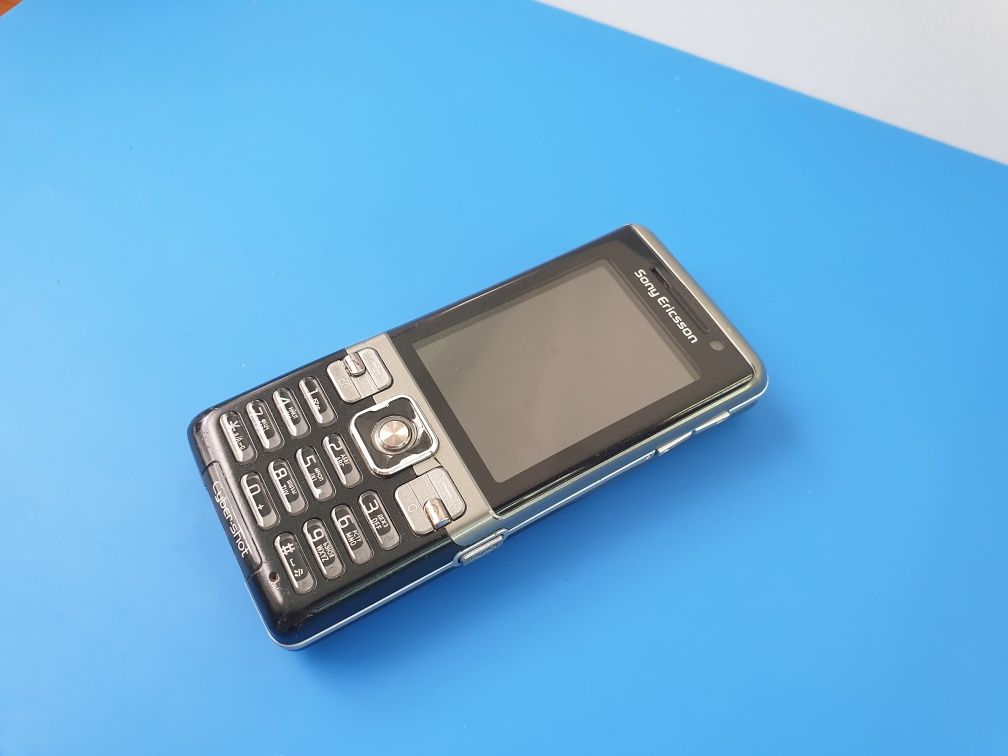 Sony Ericsson С702