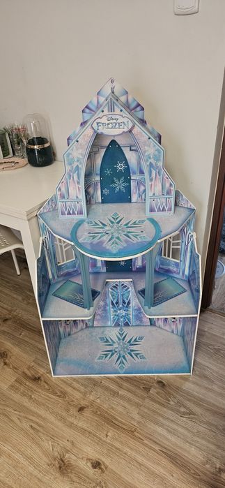 Zamek Frozen- domek dla lalek