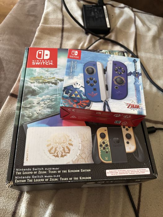 Nintendo switch olded + joy-cons