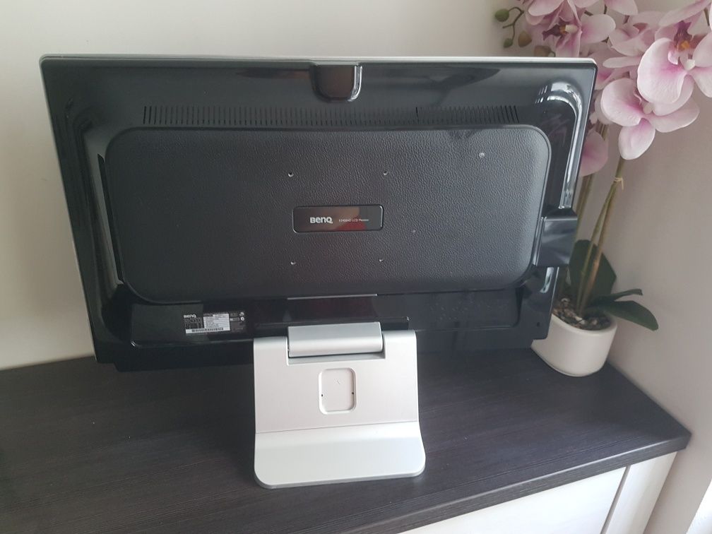 Monitor BENQ model E2400HD lcd. HDMI