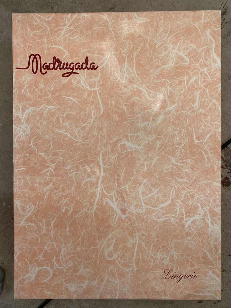 Robe Branco, Tamanho 50.