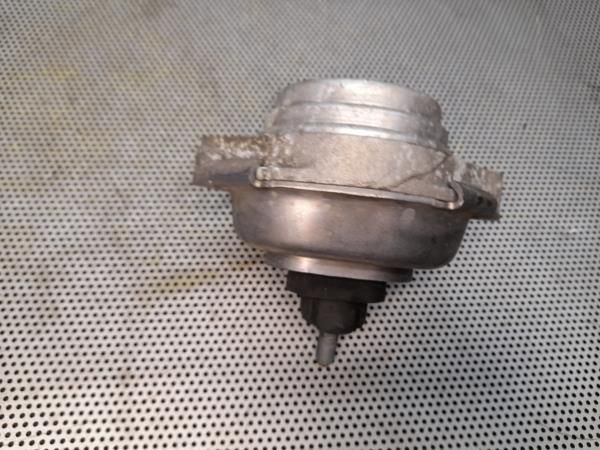 Apoio do motor BMW X3 (E83)