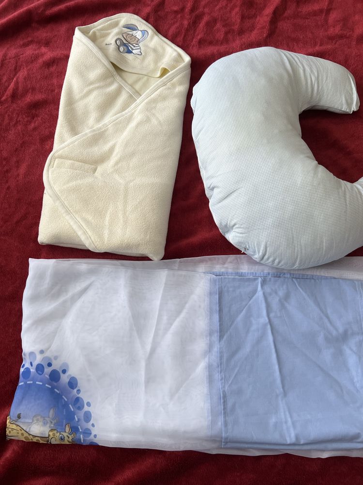Zestaw poduszka do karmienia, rozek, firana do baldachimu