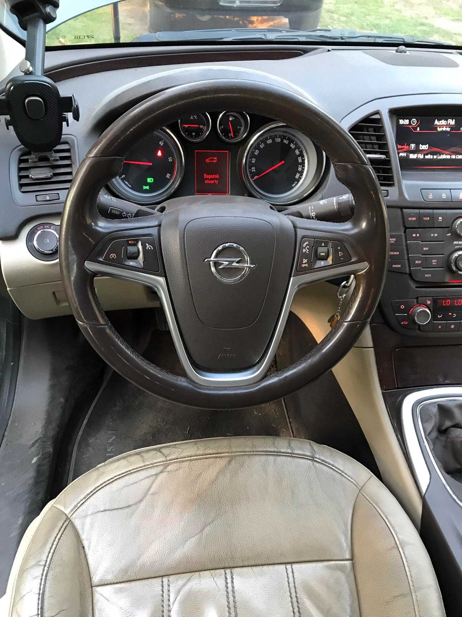 Opel Insignia A Combi 2.0 168PS Sport/Tourer skóra.  2kpl kół