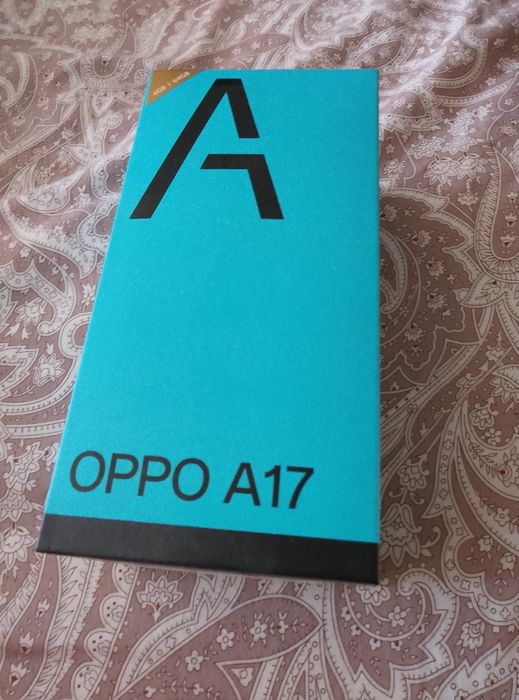 Pudełko od telefonu oppo a17
