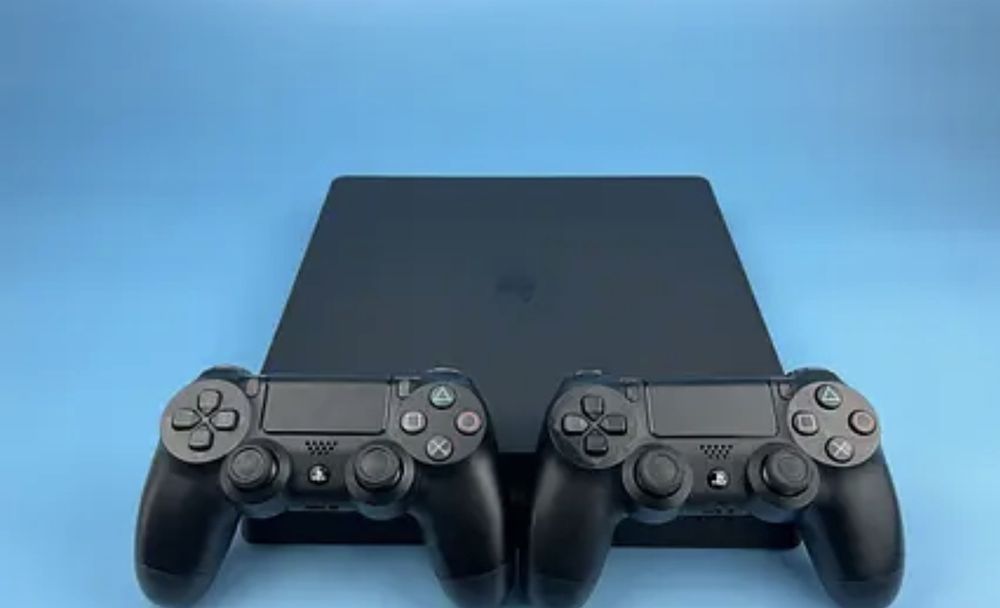 Sony PlayStation 4 Slim + 2 Джойстика