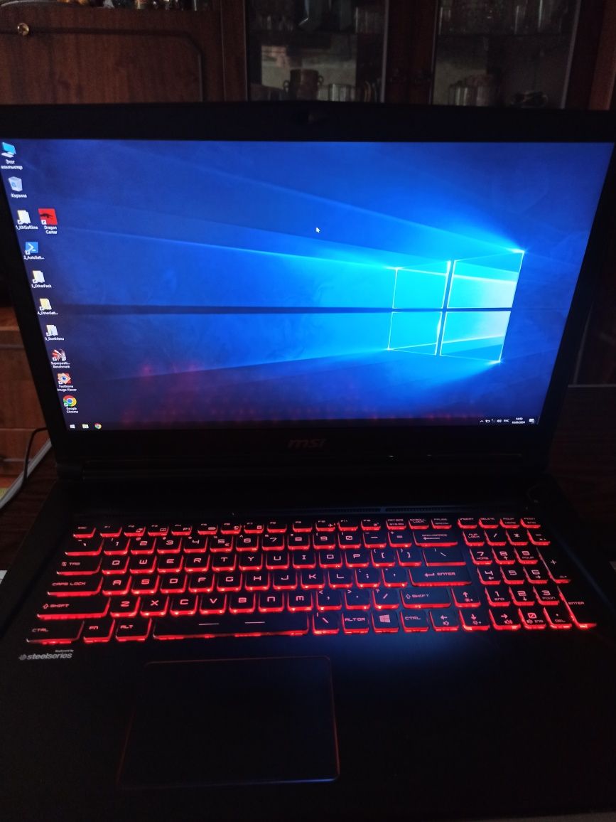 Срочно!Ноутбук MSI GS73VR