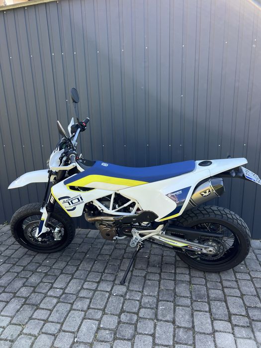 Husqvarna 701 supermoto kat. A2