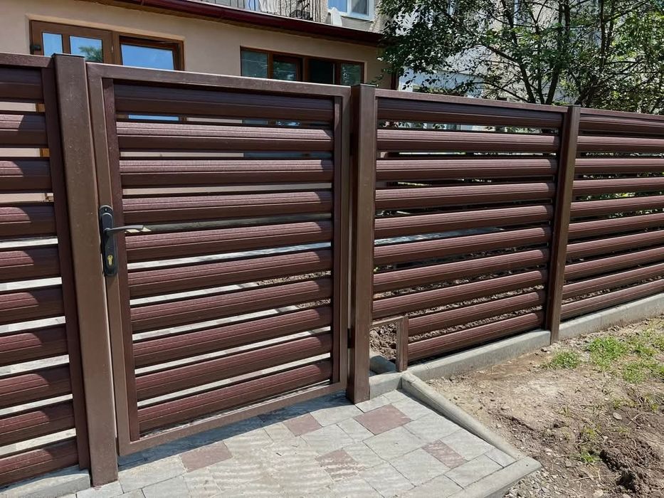 Металевий штахетник різнобій, неліквід