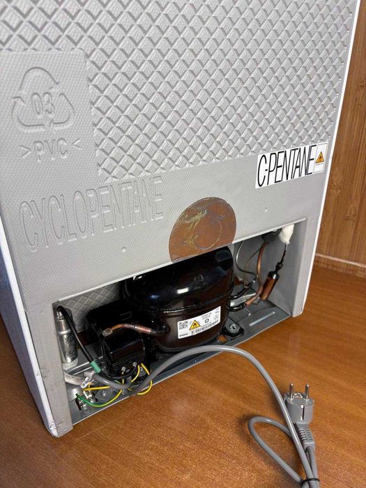 Bomann KS 7257 - Lodówka 83L