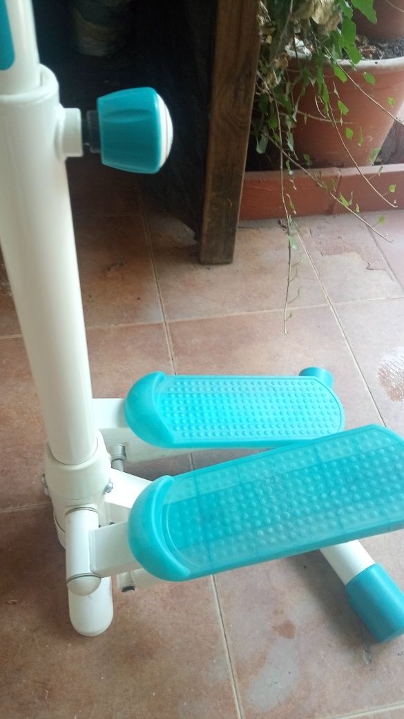 Vendo aparelho de ginástica com pouco uso