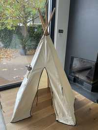 Tipi firmy Moimili