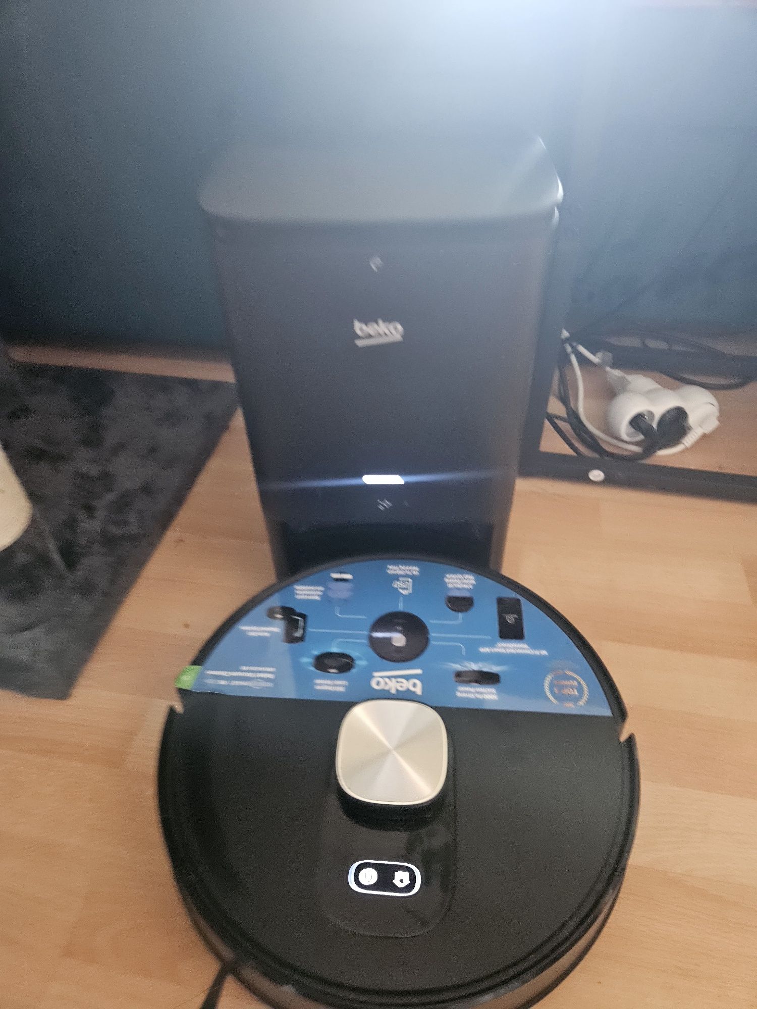 Robot sprzątająco myjący Beko