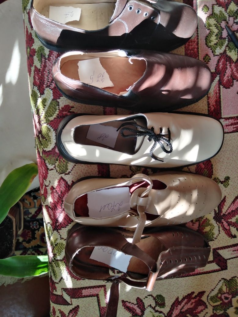 Туфли и сандалии летние кожаные