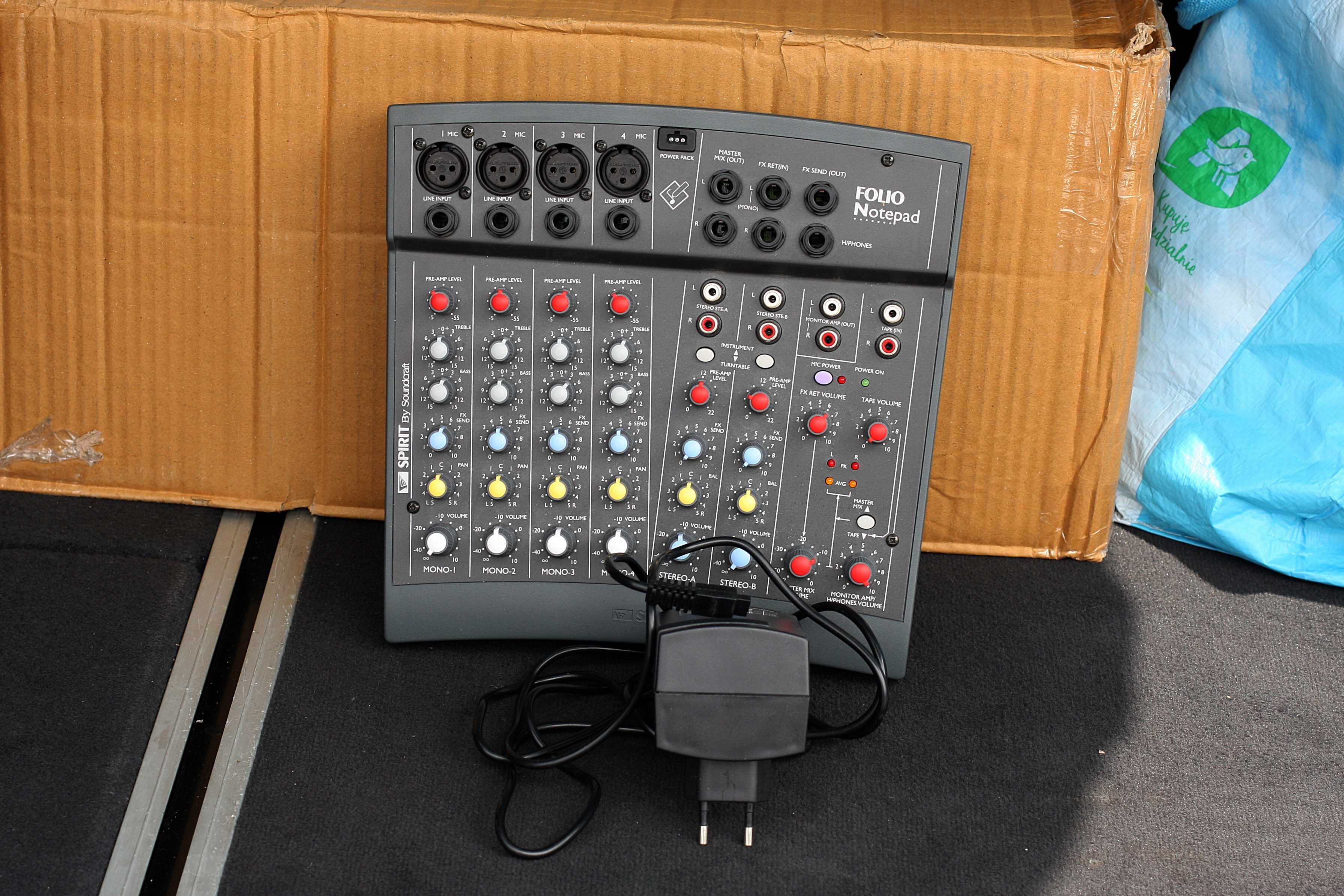 Mikser Soundcraft Folio Notepad Spirit z wejsciem gramofonowym.