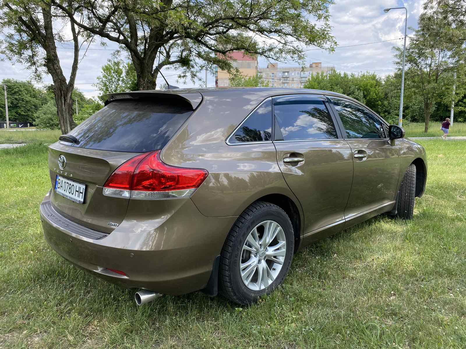 Продам Toyota Venza 2011