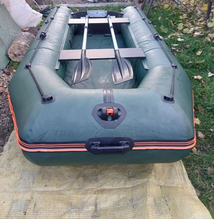 Лодка "KOLIBRI330" под мотор