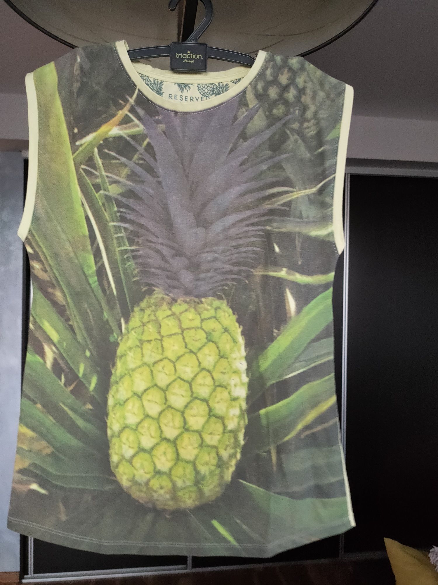 Bluzka dziewczęca z ananasem Reserved 152