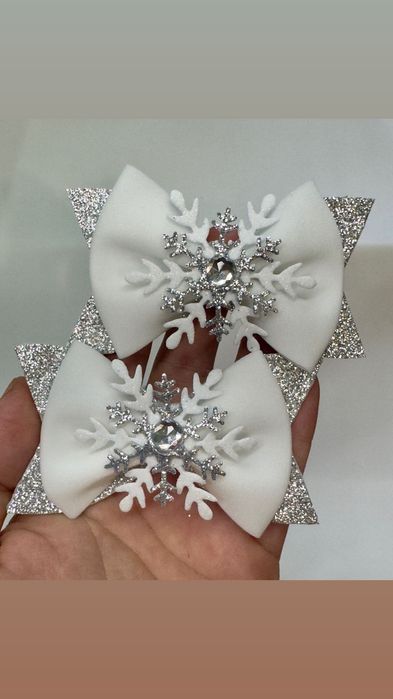 Сніжинка. Зимові бантики .Бантики  для волосся.