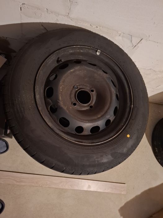 Koła letnie po jednym sezonie Peugeot Citroen stalowe Falken 195x65R15