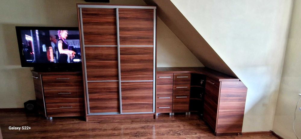 Meble pokojowe lub do salonu używane