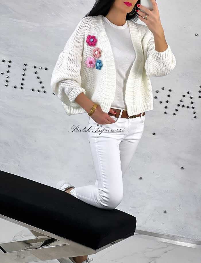 Bolerko Sweter Kwiaty Handmade Bianco