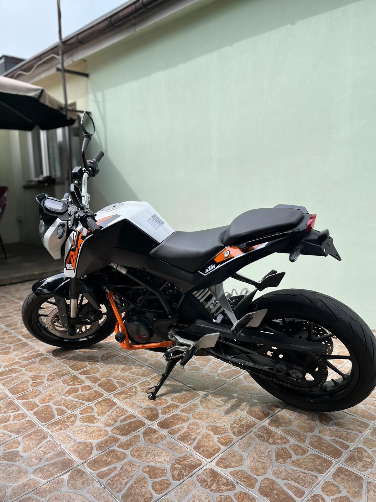 Ktm Duke 125 przebieg 38 tys