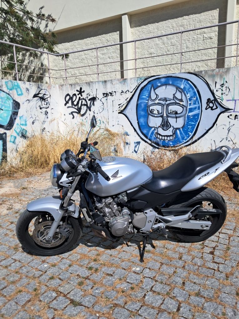 Hornet 600  ano 2004 com garantia